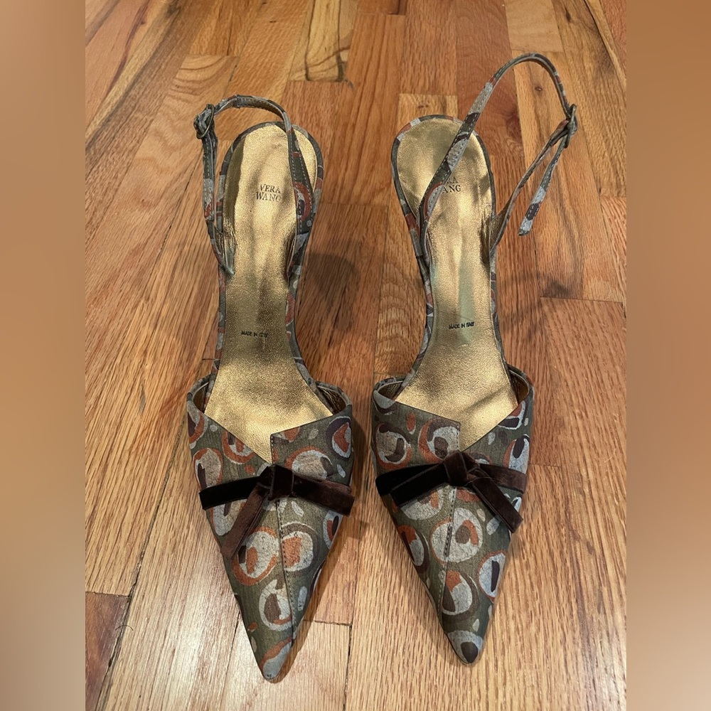 Vintage Vera Wang kitten heels